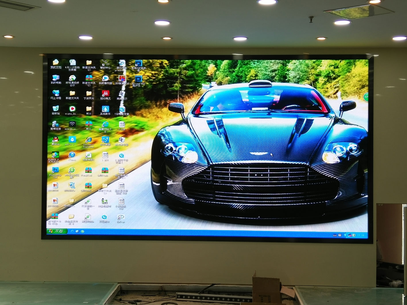 迪信通P3室內(nèi)全彩屏