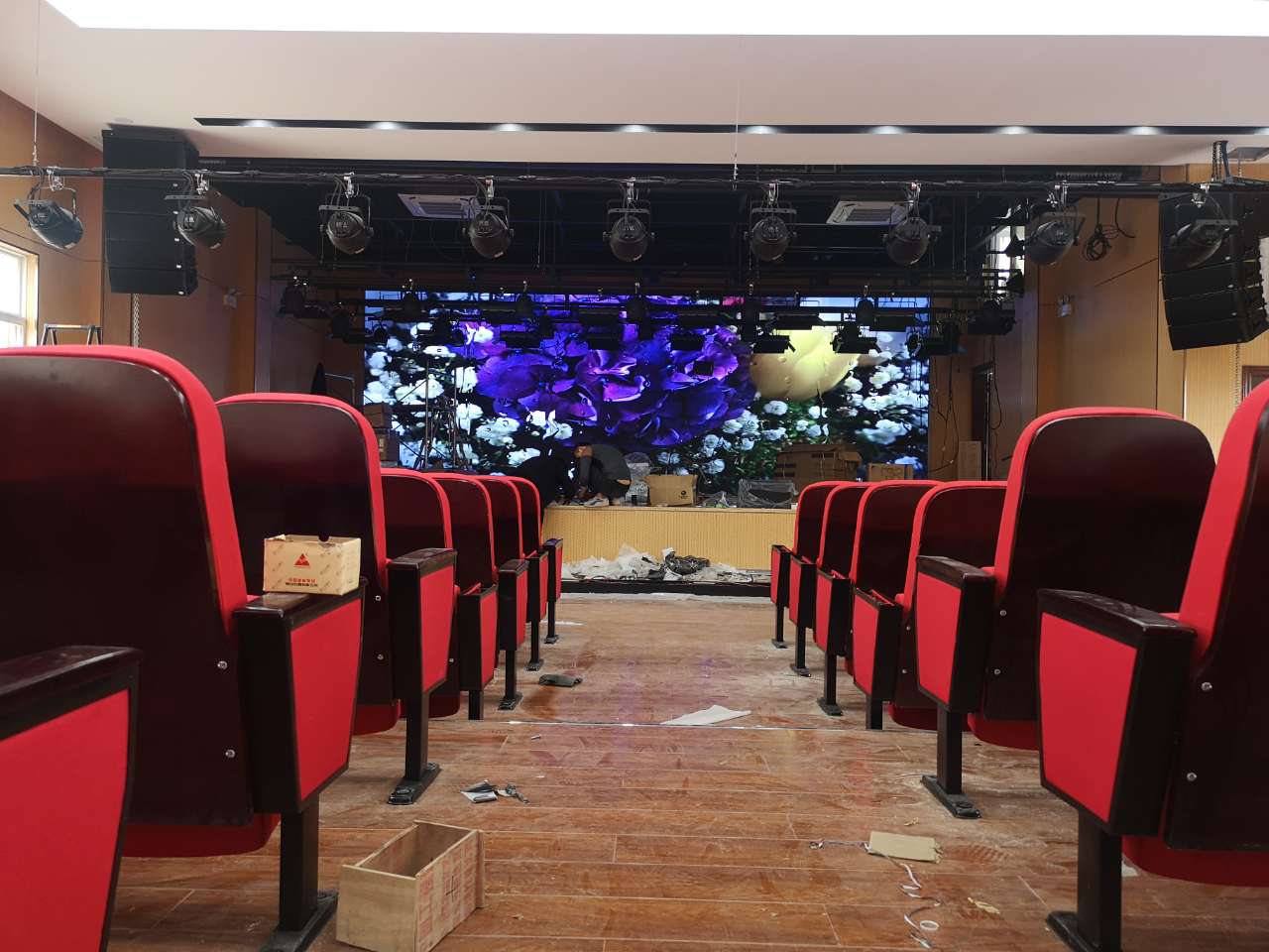 廬江白山中學(xué)