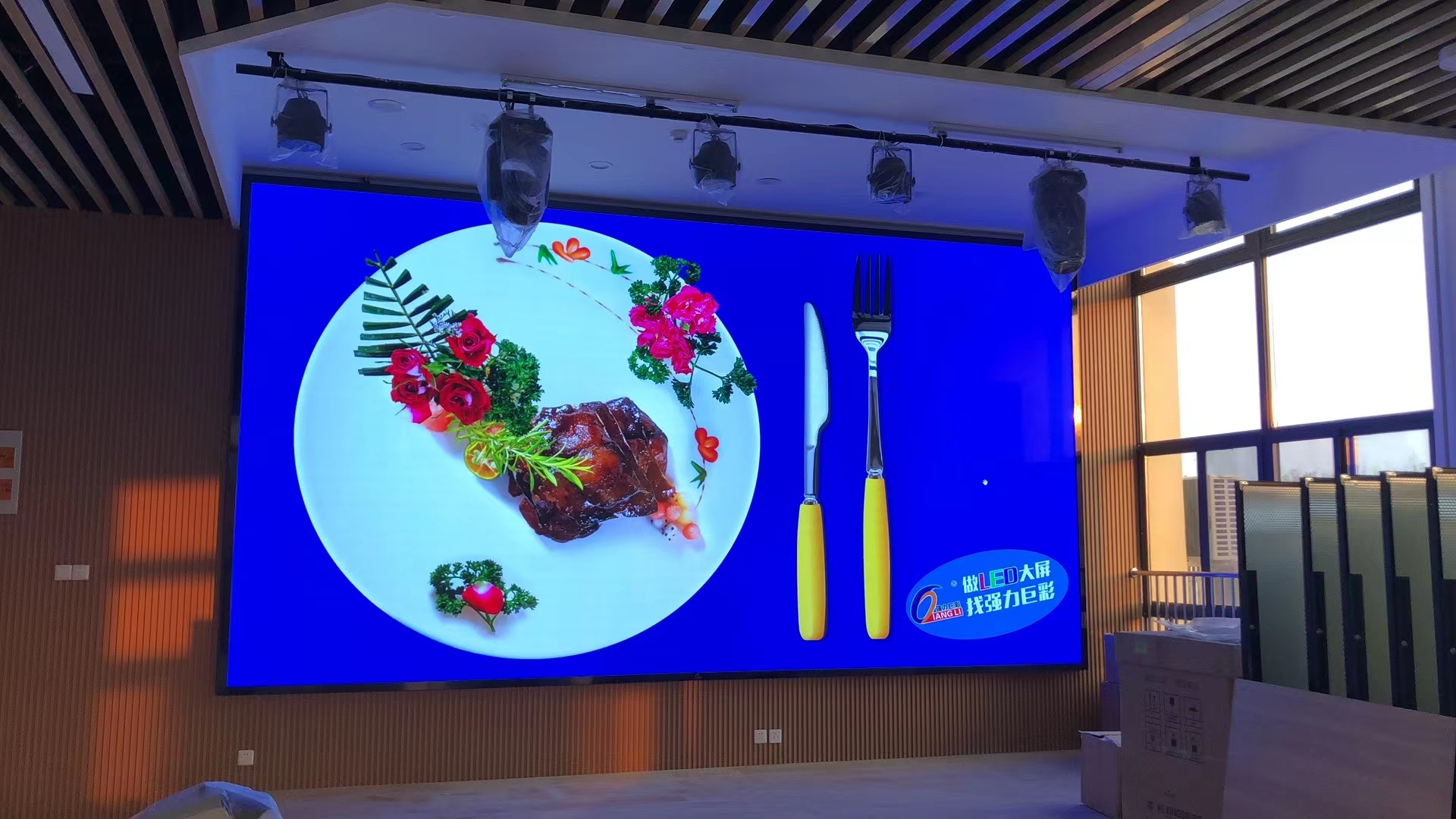 雙橋?yàn)呈覂?nèi)1.8 雙橋?yàn)呈覂?nèi)1.8